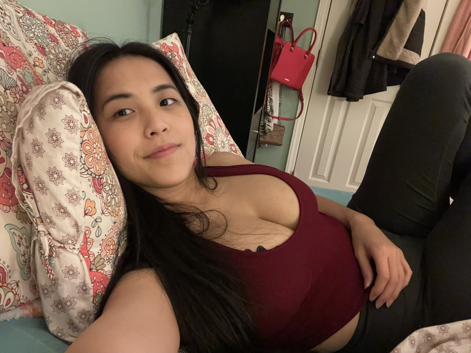Busty Asian 🖤